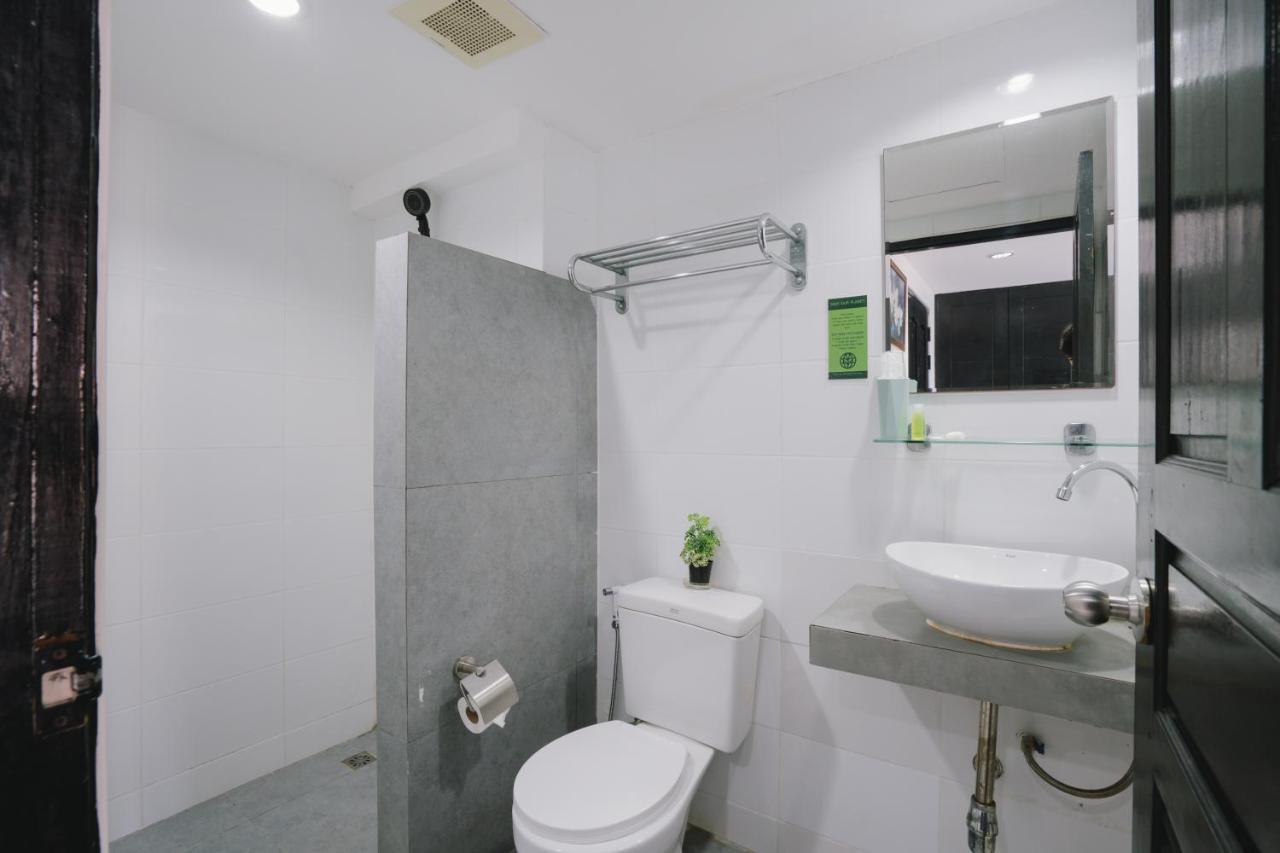 Noble House Patong Hotell Eksteriør bilde