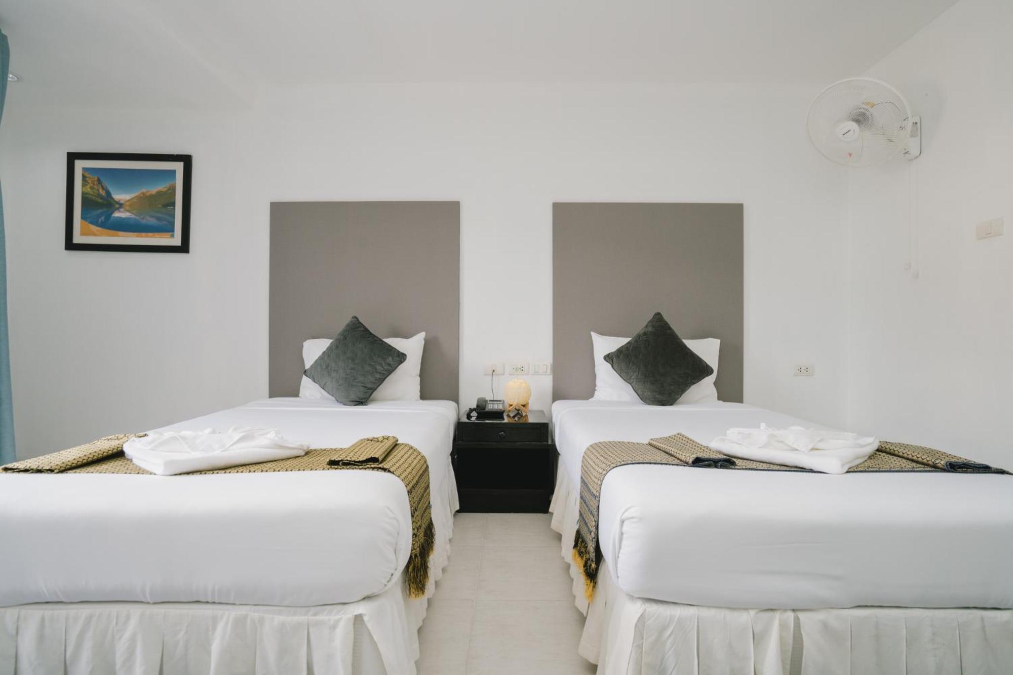 Noble House Patong Hotell Eksteriør bilde