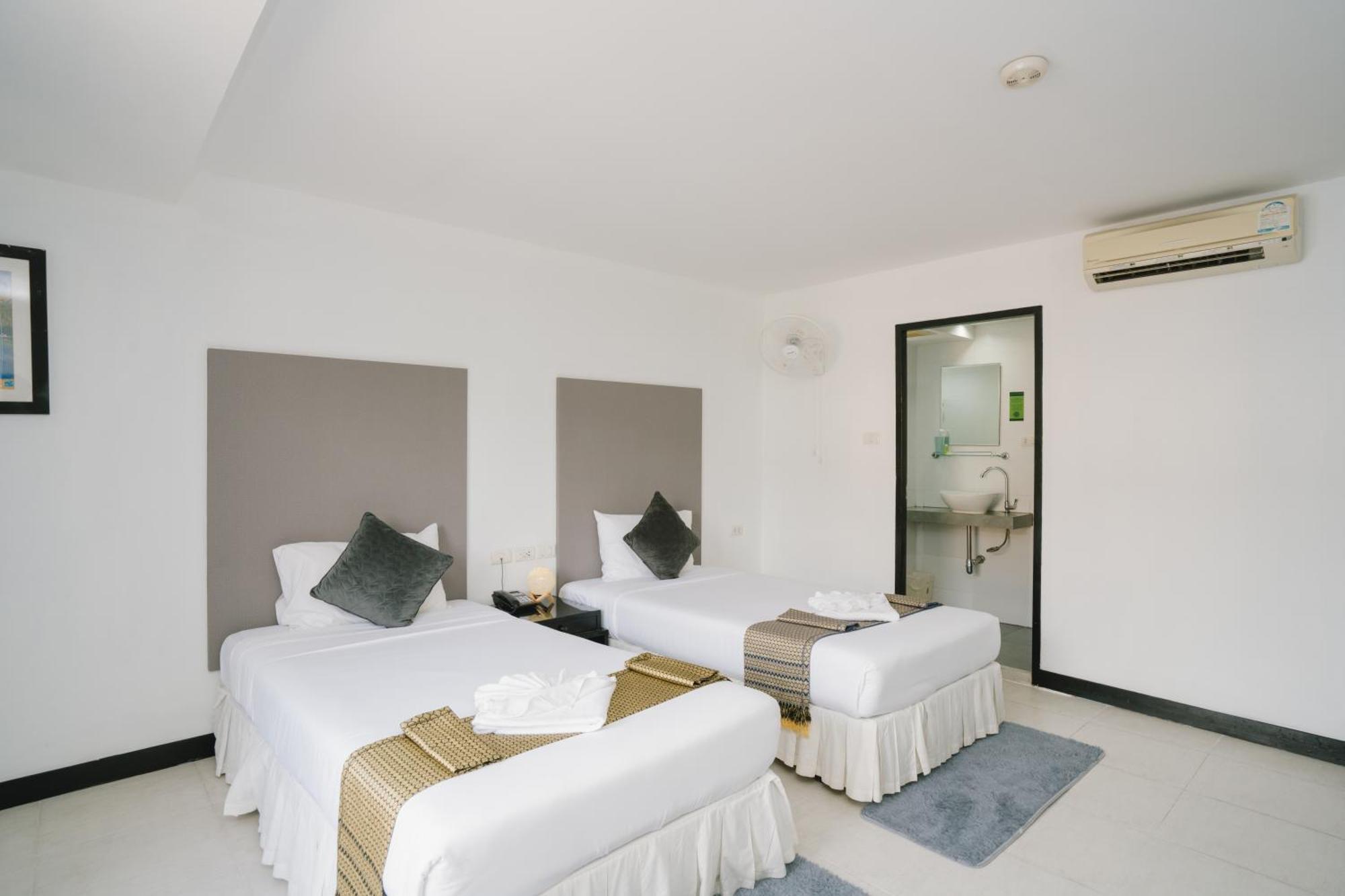 Noble House Patong Hotell Eksteriør bilde