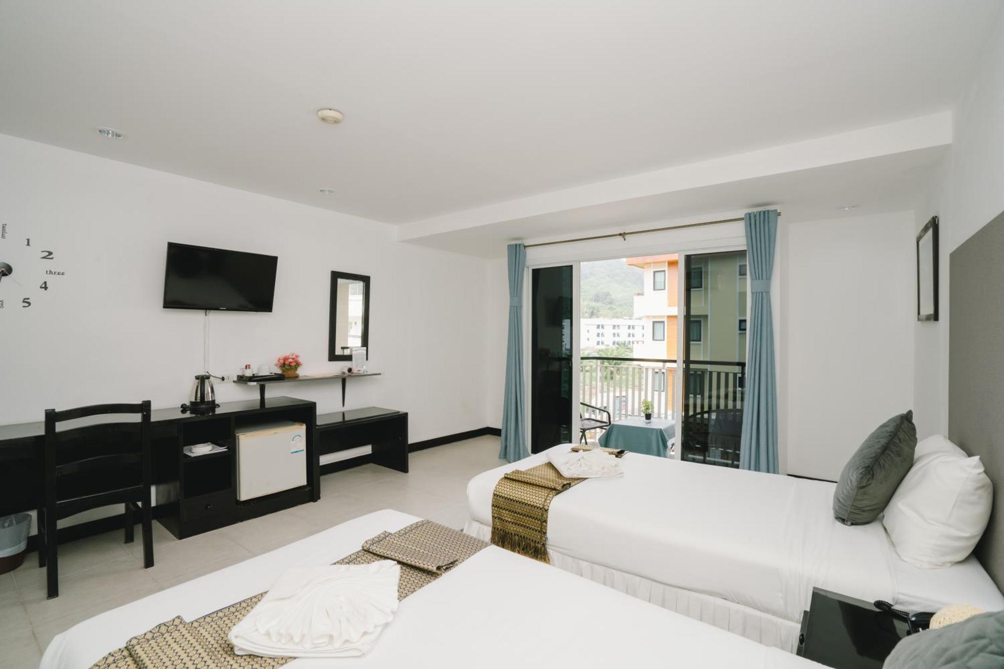 Noble House Patong Hotell Eksteriør bilde