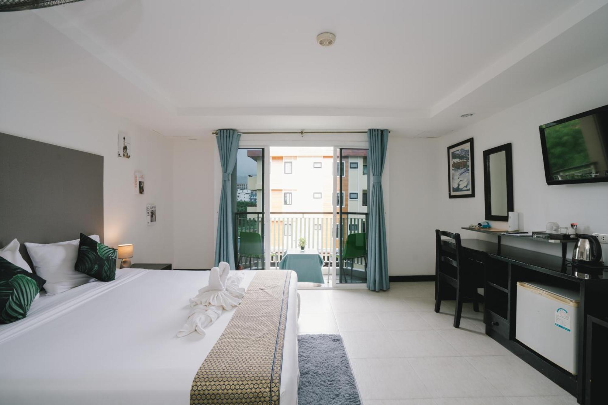 Noble House Patong Hotell Eksteriør bilde